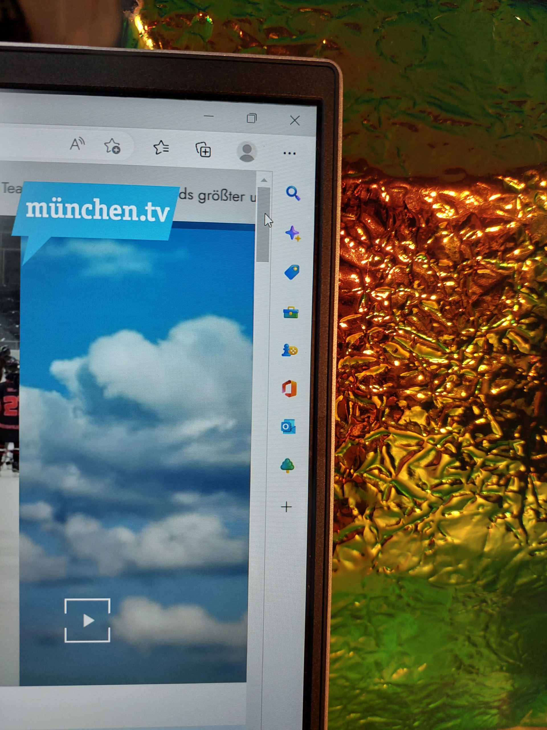 Laptopbildschirm mit geöffneter Seite von München.tv